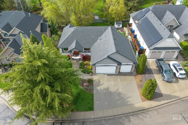 2598 E Greenbrook Dr, Eagle, ID 83616