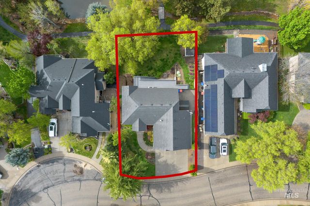 2598 E Greenbrook Dr, Eagle, ID 83616