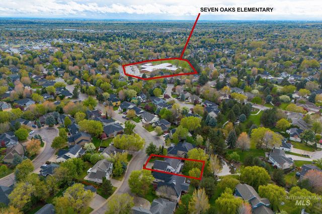 2598 E Greenbrook Dr, Eagle, ID 83616