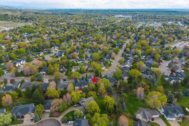 2598 E Greenbrook Dr, Eagle, ID 83616