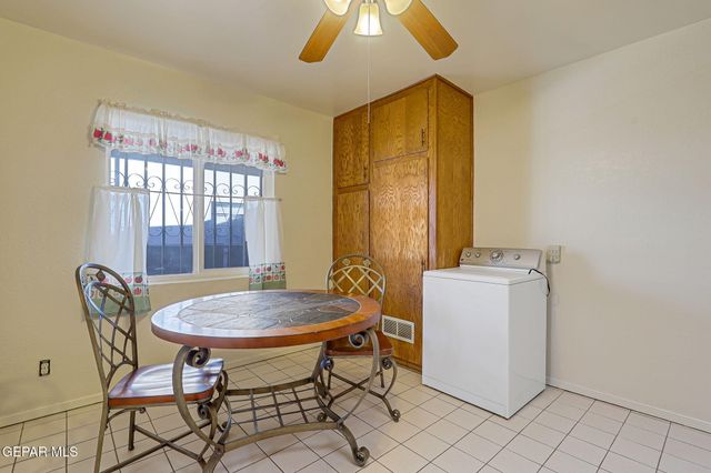 555 DOLAN Street, El Paso, TX 79905