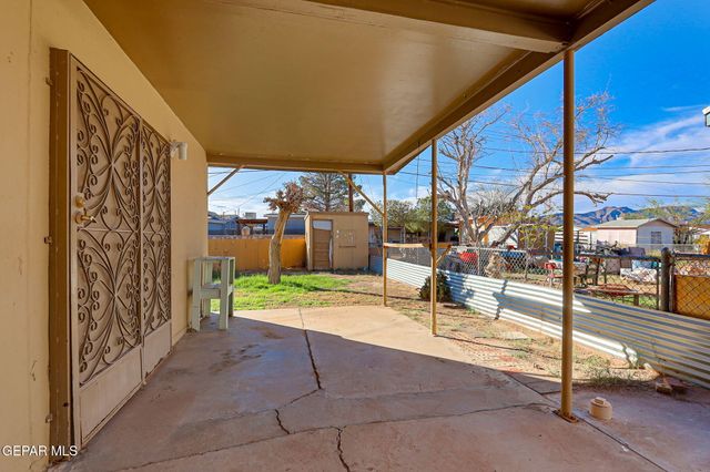 555 DOLAN Street, El Paso, TX 79905