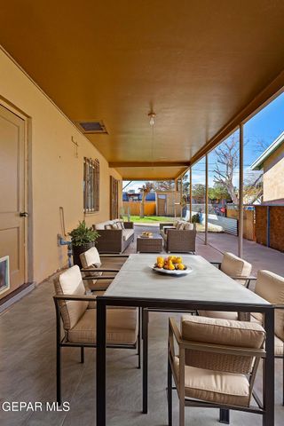 555 DOLAN Street, El Paso, TX 79905