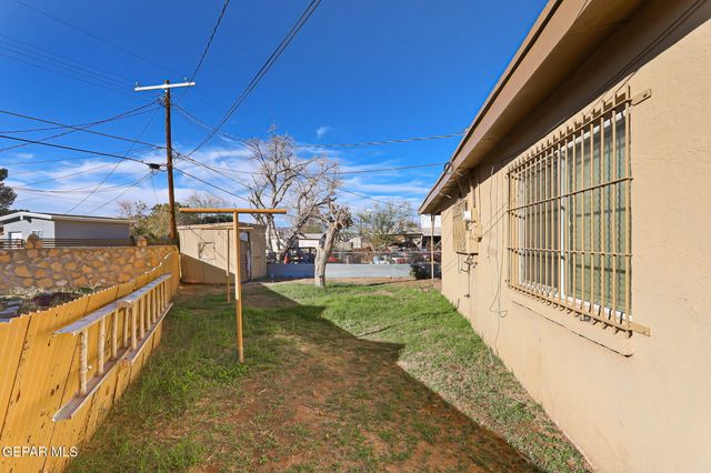 555 DOLAN Street, El Paso, TX 79905