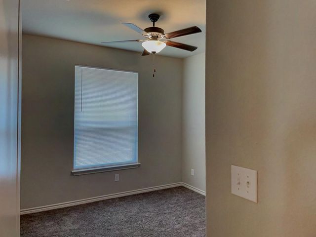 1131 Yaupon Drive, Fischer, TX 78623