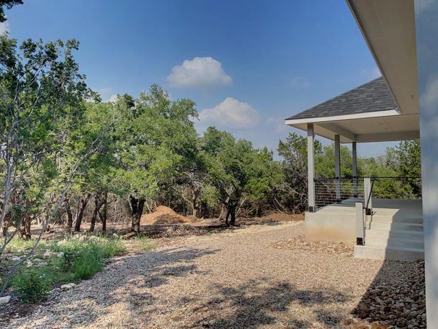 1131 Yaupon Drive, Fischer, TX 78623