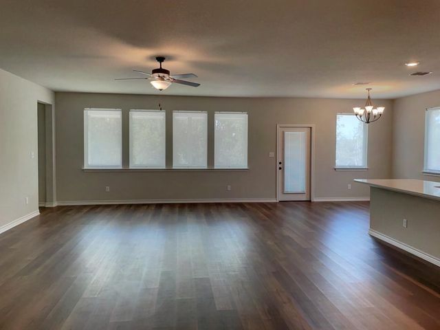 1131 Yaupon Drive, Fischer, TX 78623