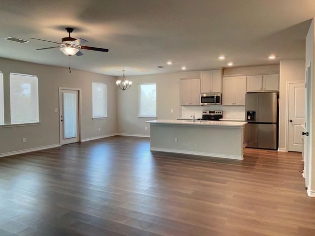 1131 Yaupon Drive, Fischer, TX 78623