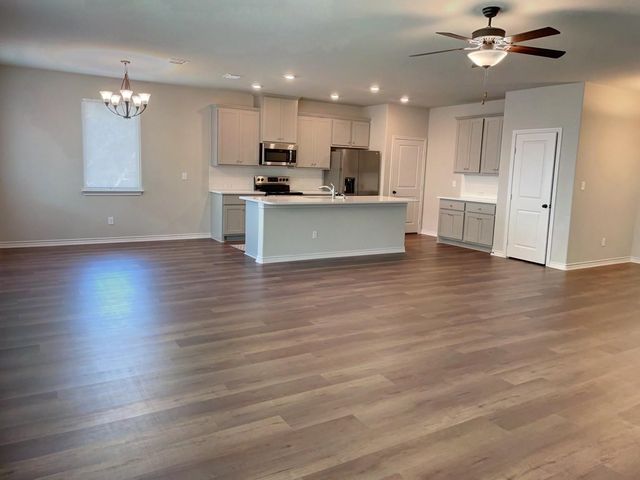 1131 Yaupon Drive, Fischer, TX 78623