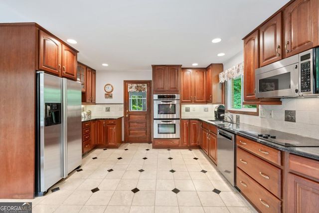 2760 Caraway Drive, Tucker, GA 30084