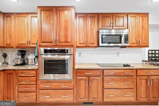 2760 Caraway Drive, Tucker, GA 30084