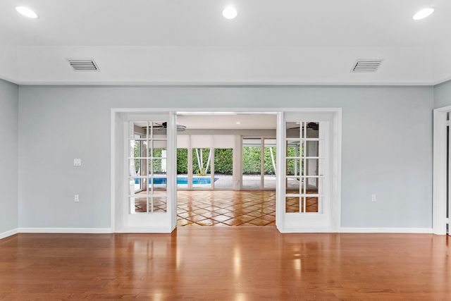 947 Seasage Drive, Delray Beach, FL 33483