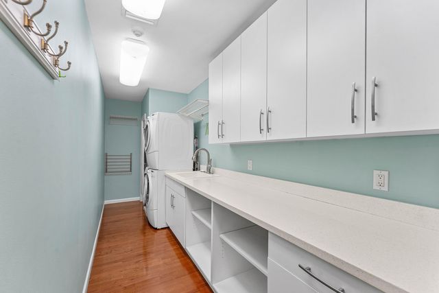 947 Seasage Drive, Delray Beach, FL 33483