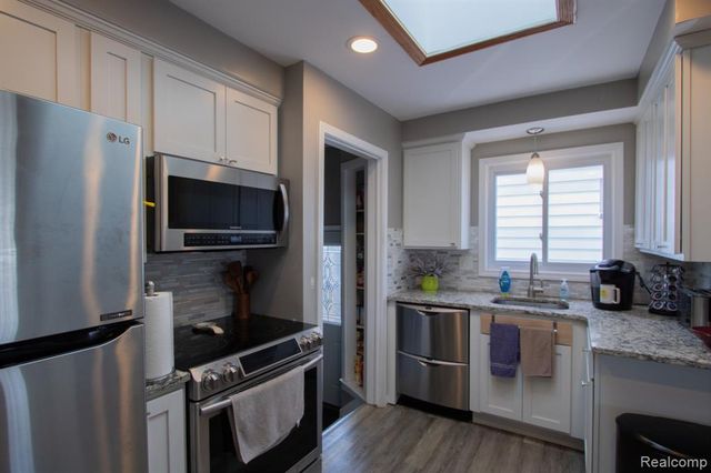 27825 Garfield Street, Roseville, MI 48066