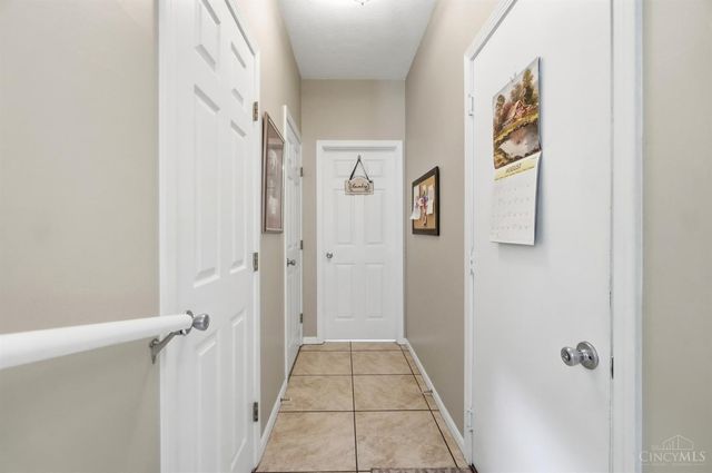 565 Riverbend Court, Fairfield, OH 45014