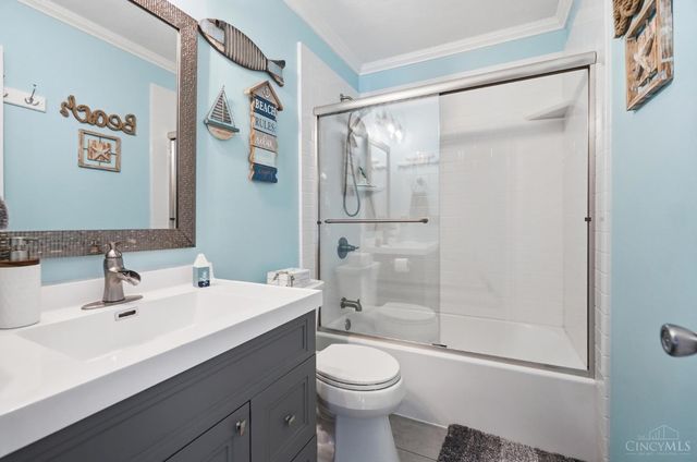 565 Riverbend Court, Fairfield, OH 45014