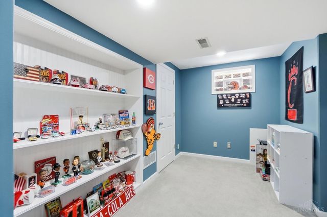 565 Riverbend Court, Fairfield, OH 45014