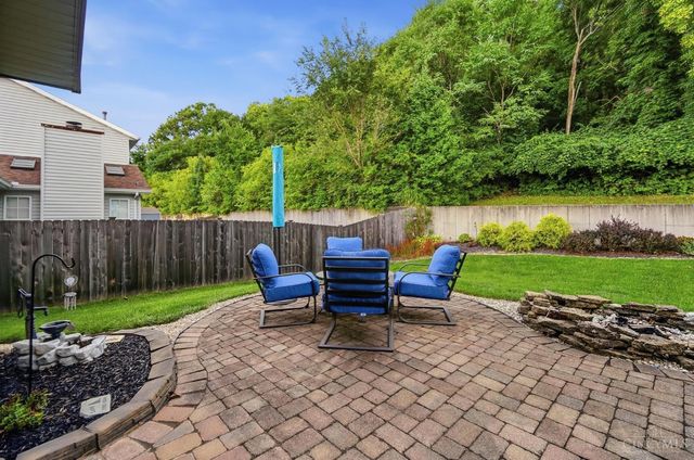 565 Riverbend Court, Fairfield, OH 45014