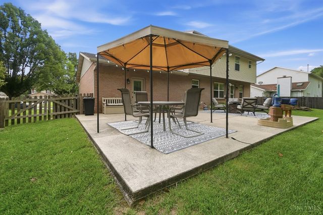 565 Riverbend Court, Fairfield, OH 45014