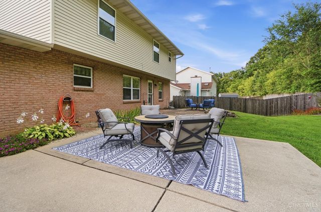 565 Riverbend Court, Fairfield, OH 45014