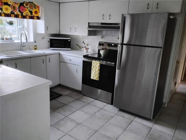 14 Elmhurst Drive, Smithfield, RI 02828