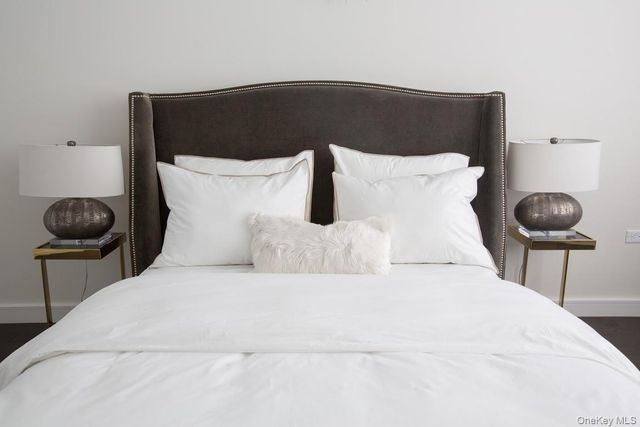 1 Third 921, Mineola, NY 11501