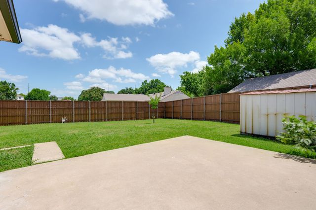 1221 Sicily Court, Garland, TX 75040