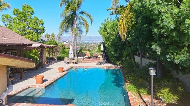 23421 AETNA Street, Woodland Hills, CA 91367