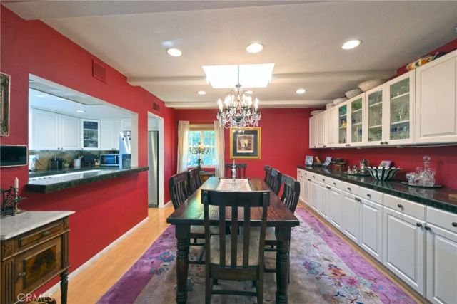 23421 AETNA Street, Woodland Hills, CA 91367