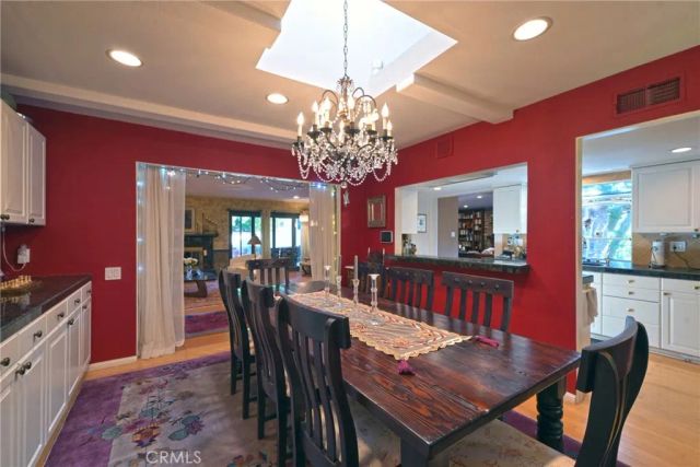 23421 AETNA Street, Woodland Hills, CA 91367