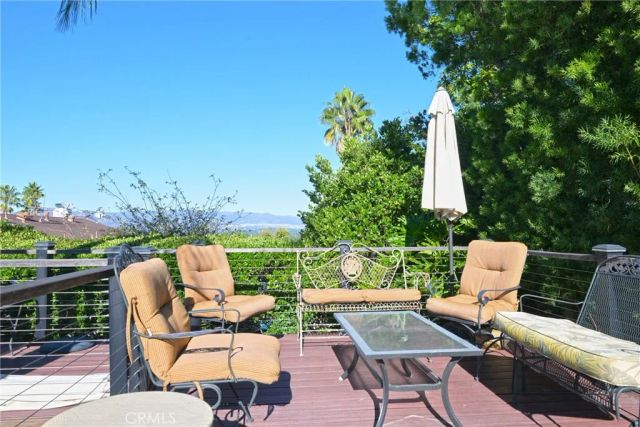 23421 AETNA Street, Woodland Hills, CA 91367