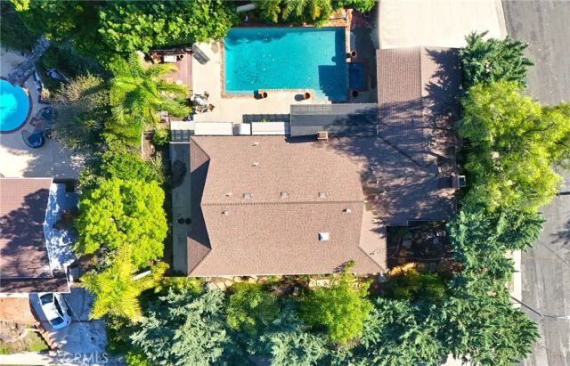 23421 AETNA Street, Woodland Hills, CA 91367