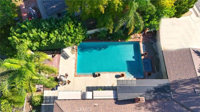 23421 AETNA Street, Woodland Hills, CA 91367