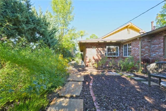 23421 AETNA Street, Woodland Hills, CA 91367