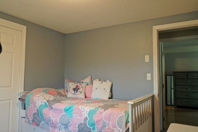 16 Ellisville Dr, Plymouth, MA 02360