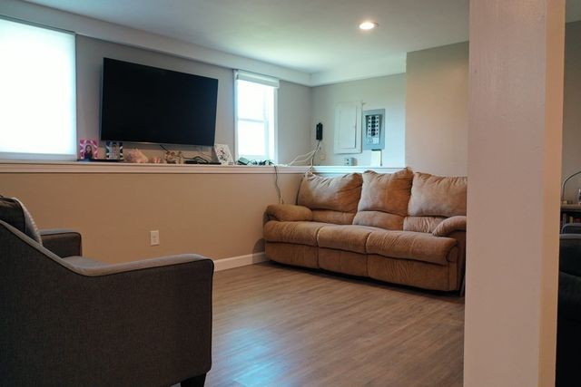 16 Ellisville Dr, Plymouth, MA 02360