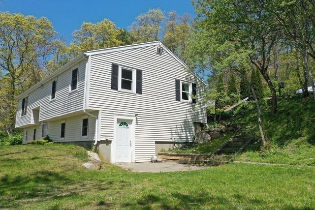 16 Ellisville Dr, Plymouth, MA 02360