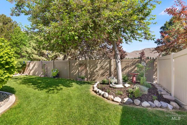 675 Canyon Park Ave, Twin Falls, ID 83301