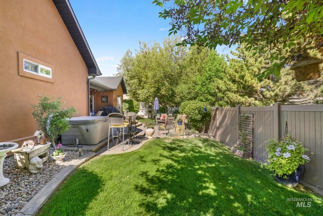 675 Canyon Park Ave, Twin Falls, ID 83301