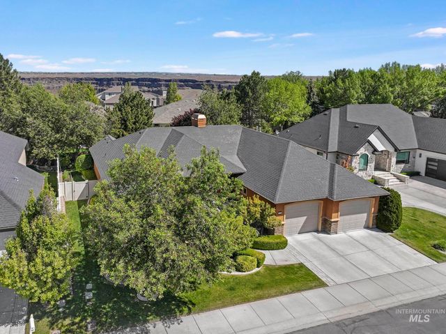 675 Canyon Park Ave, Twin Falls, ID 83301