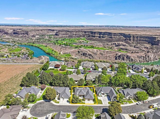 675 Canyon Park Ave, Twin Falls, ID 83301