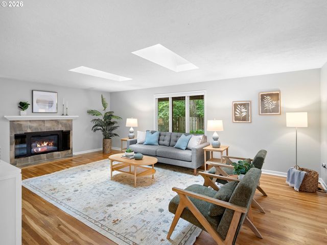 4832 REDWING Way, Lake Oswego, OR 97035