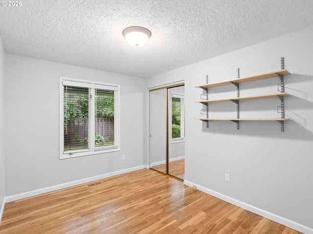 4832 REDWING Way, Lake Oswego, OR 97035