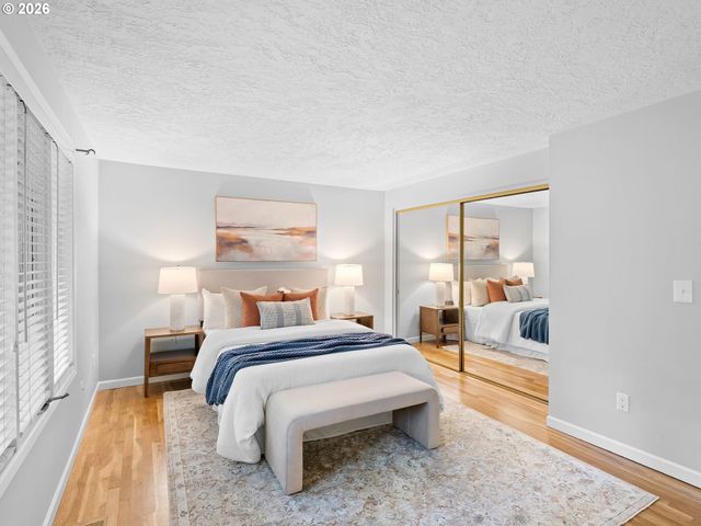 4832 REDWING Way, Lake Oswego, OR 97035