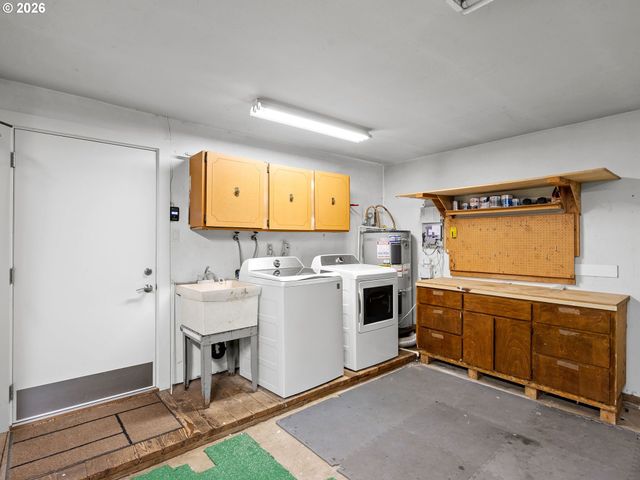 4832 REDWING Way, Lake Oswego, OR 97035