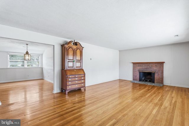 2026 DUMONT RD, Lutherville Timonium, MD 21093