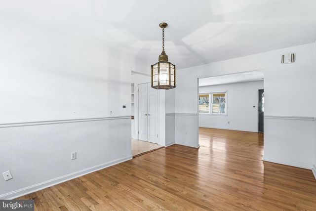 2026 DUMONT RD, Lutherville Timonium, MD 21093