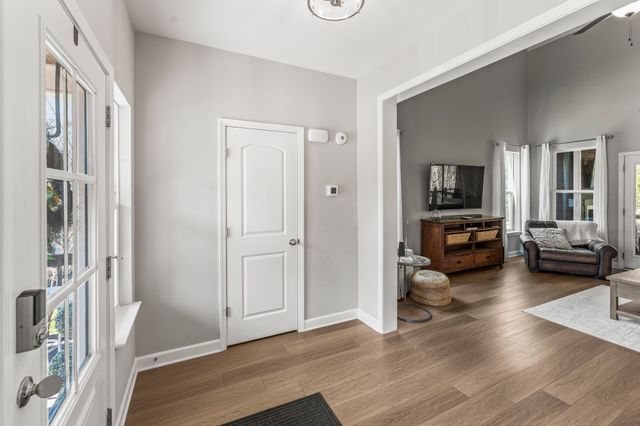 384 Evans Dr, Tullahoma, TN 37388