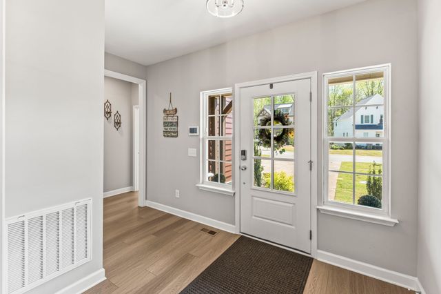 384 Evans Dr, Tullahoma, TN 37388