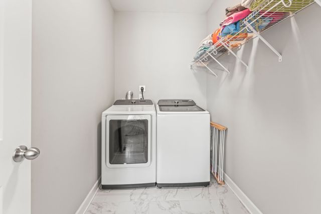 384 Evans Dr, Tullahoma, TN 37388